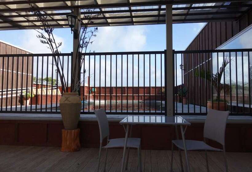 Parakai Springs Lodge