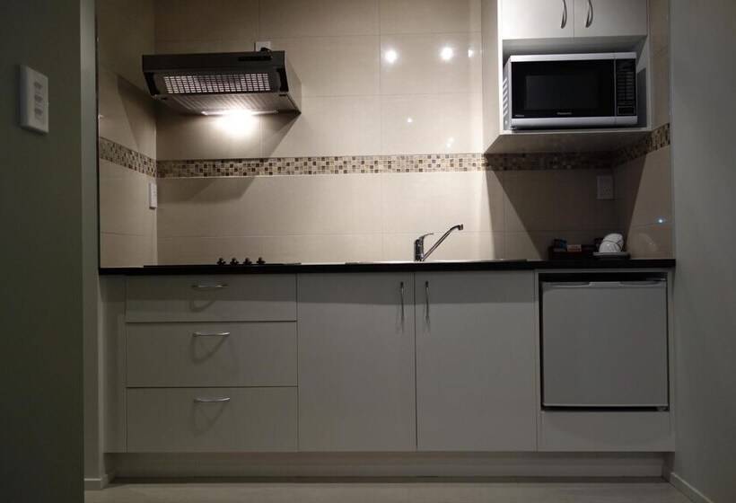 Parakai Springs Lodge