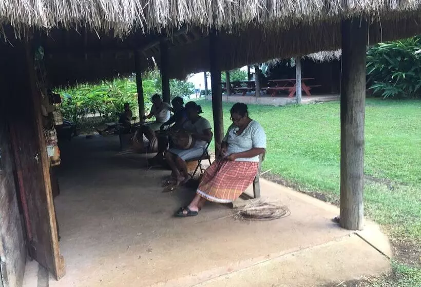 استراحتگاه Pagua Bay House Oceanfront Cabanas