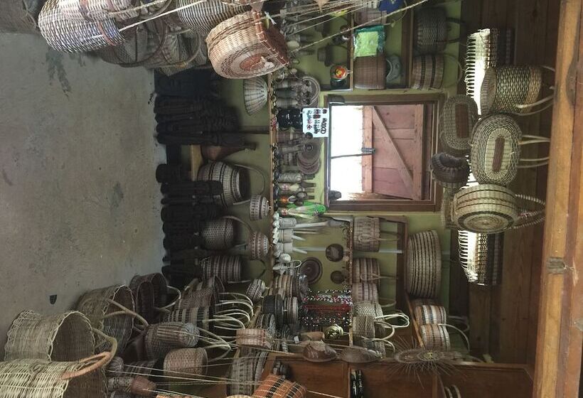 استراحتگاه Pagua Bay House Oceanfront Cabanas