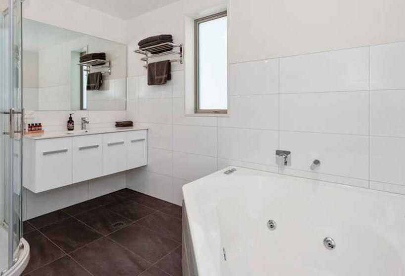 Rolleston Highway Motel