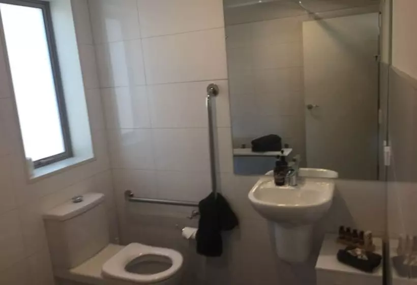 Rolleston Highway Motel