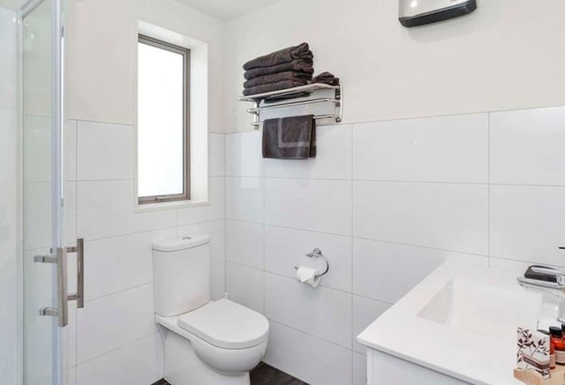 Rolleston Highway Motel