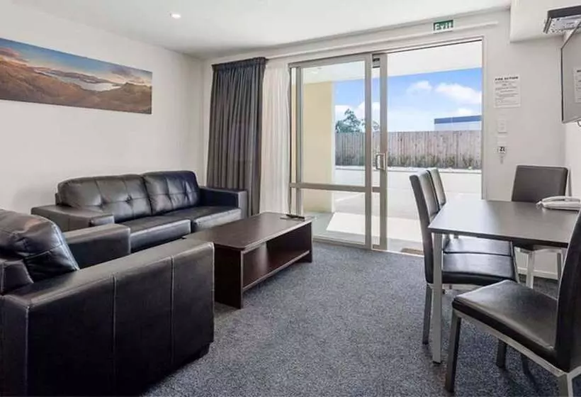 Rolleston Highway Motel