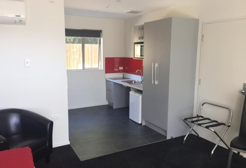 Rolleston Highway Motel