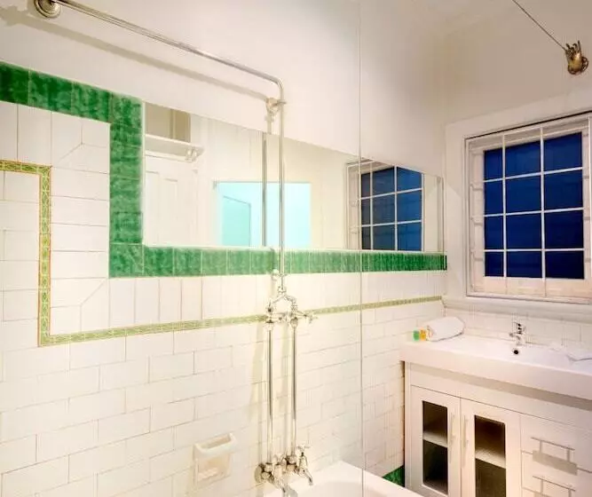 فندق صغير Como Court Budget Accommodation