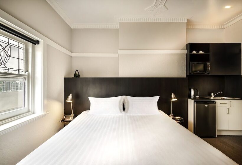 فندق صغير Como Court Budget Accommodation