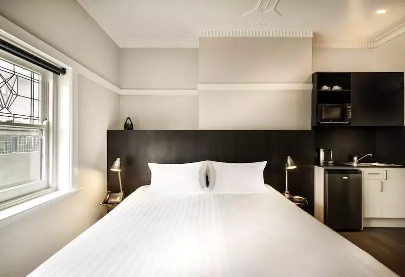 فندق صغير Como Court Budget Accommodation