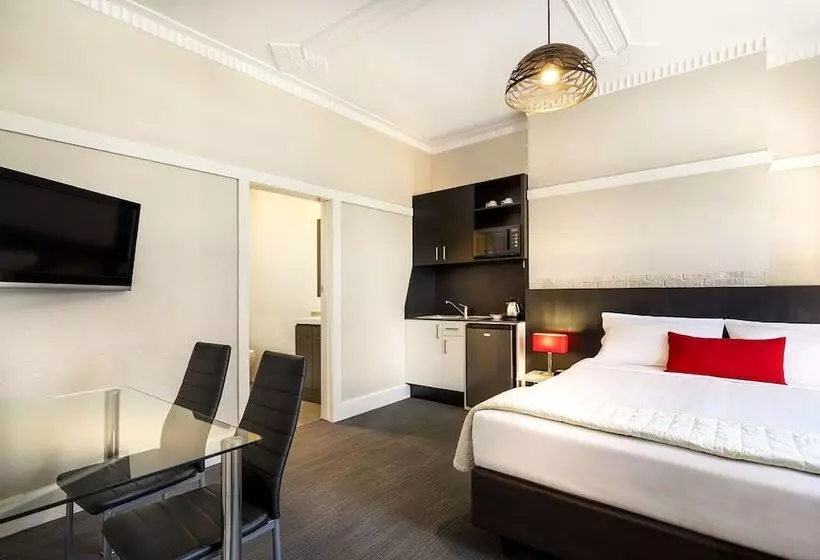 فندق صغير Como Court Budget Accommodation