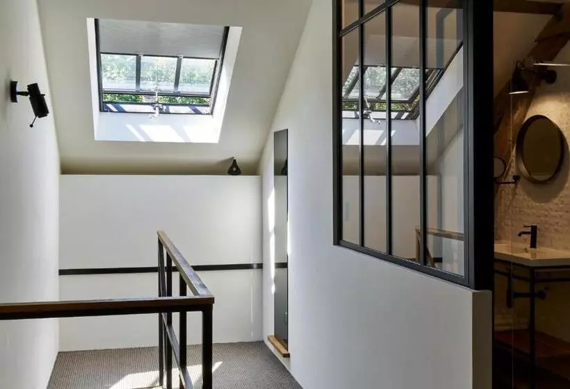 تختخواب و صبحانه Chateau De La Resle Design Hotels