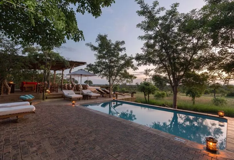 בית מלון כפרי Baobab Ridge Private Lodge