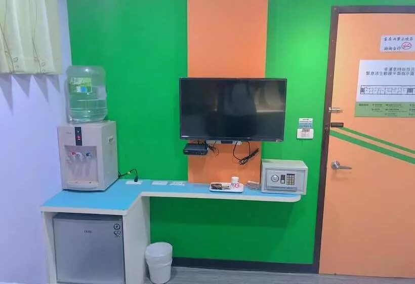 هتل Clover House 自助式無人旅店