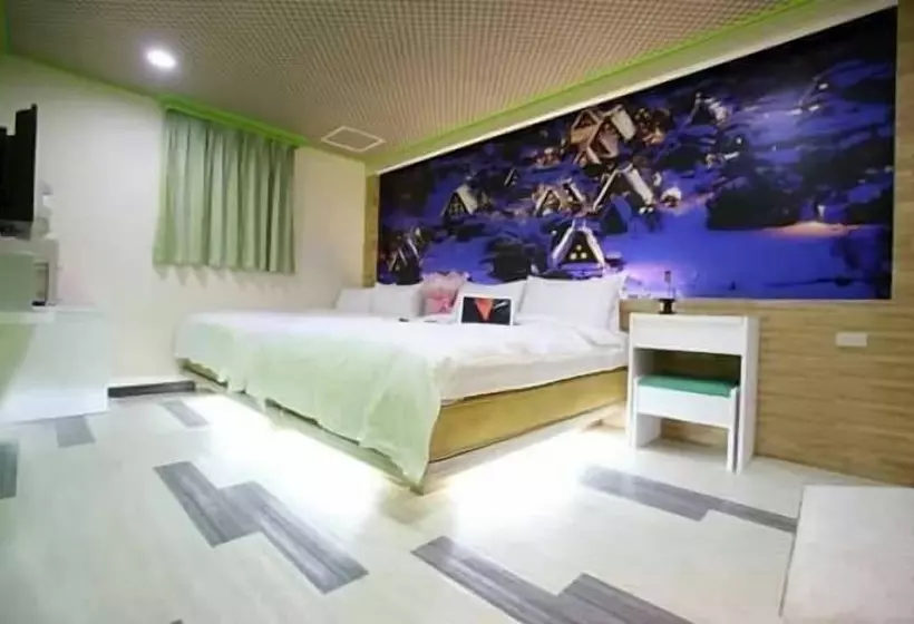هتل Clover House 自助式無人旅店