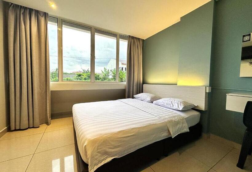 De Uptown Hotel @ P.j. 222