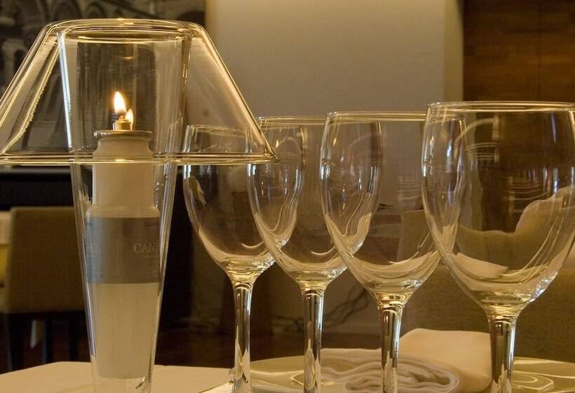 酒店 Hospedería San Juan De La Peña