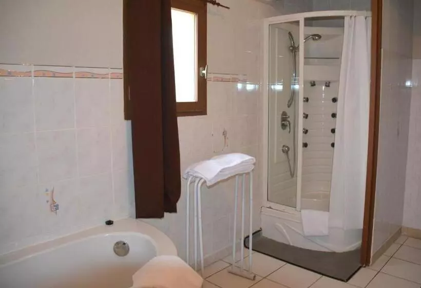 هتل Hôtel Le Floreal