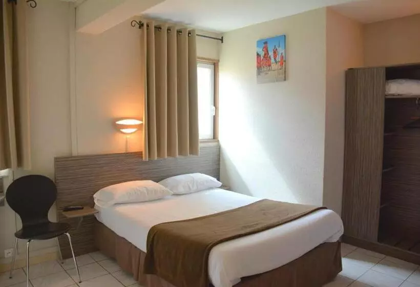 هتل Hôtel Le Floreal