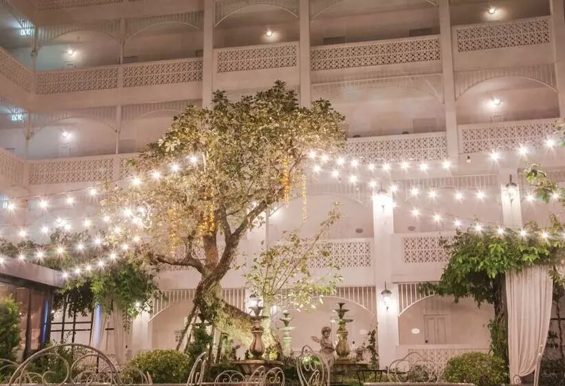هتل Koranaree Courtyard Boutique