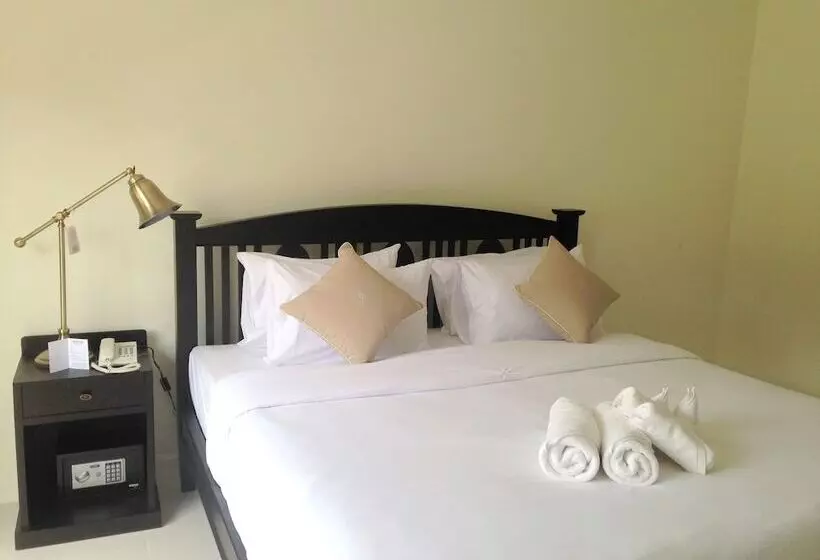 هتل Koranaree Courtyard Boutique