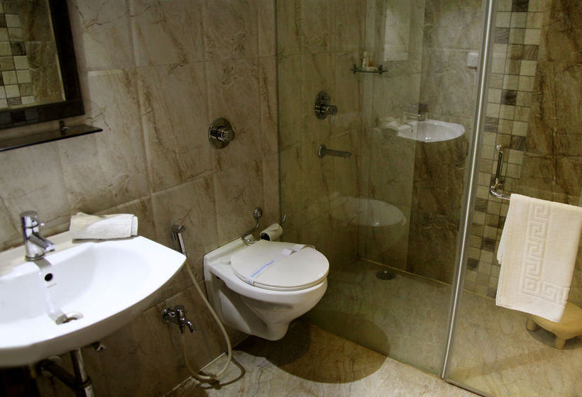 בית מלון כפרי Oyo Premium Allahabad Civil Lines