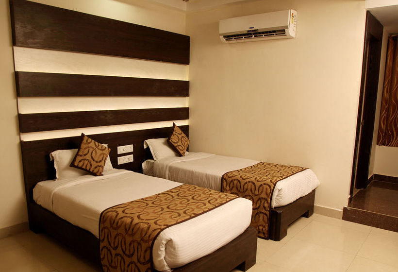 בית מלון כפרי Oyo Premium Allahabad Civil Lines