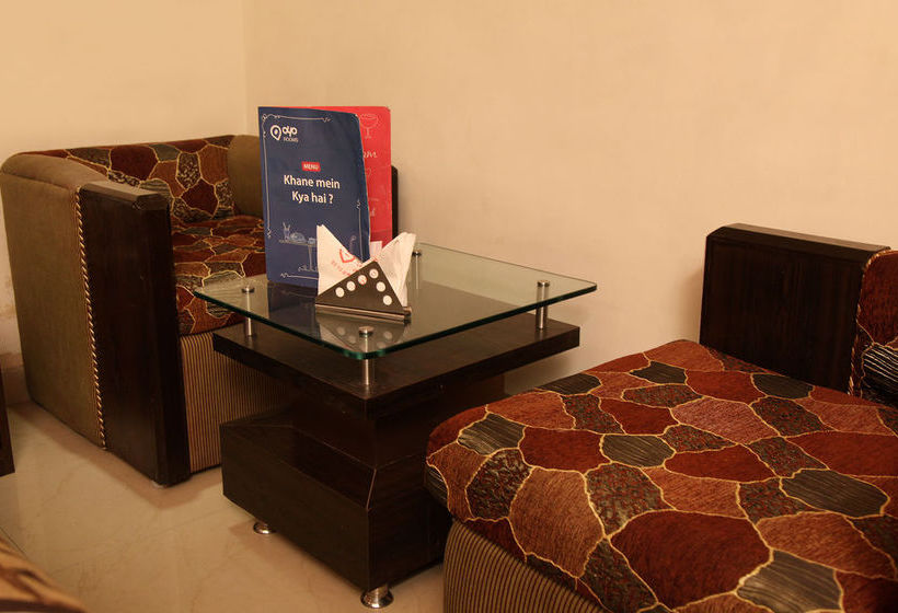 בית מלון כפרי Oyo Premium Allahabad Civil Lines