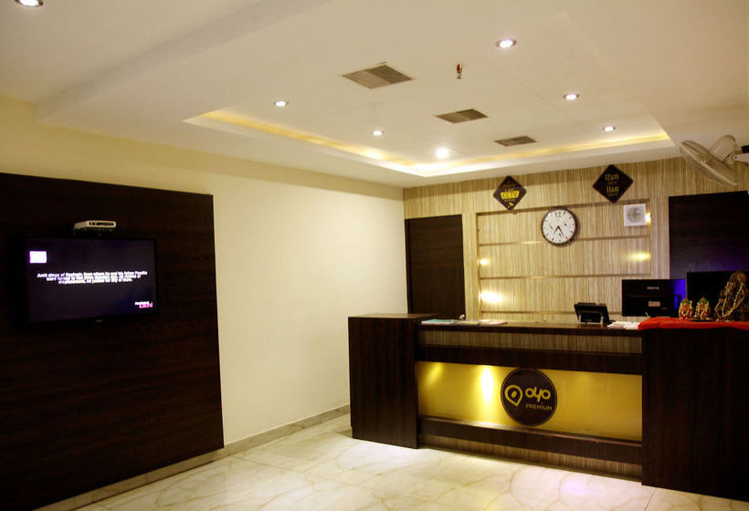 בית מלון כפרי Oyo Premium Allahabad Civil Lines