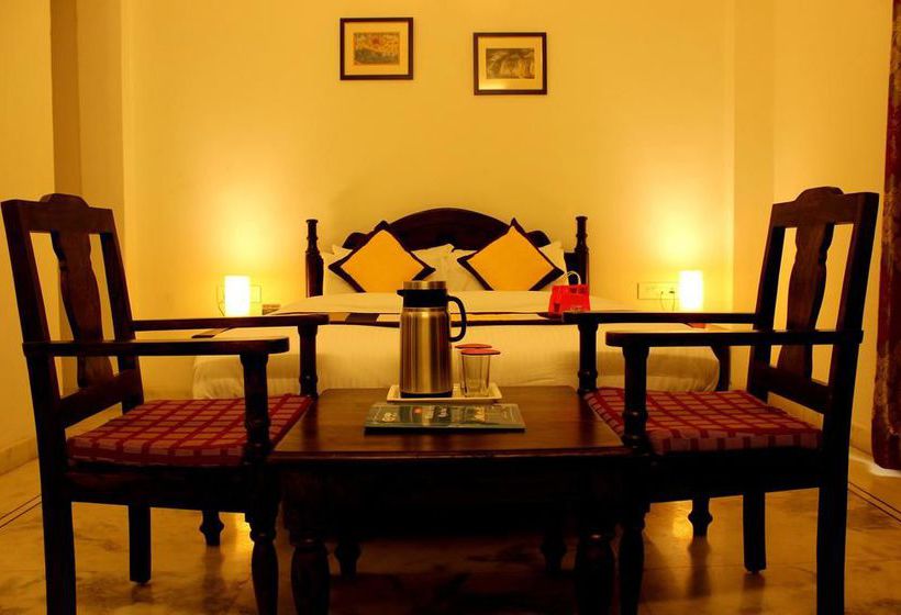 فندق Oyo Rooms Lake Palace Road