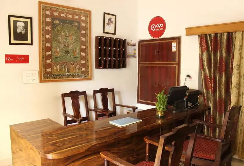 בית מלון כפרי Oyo Rooms Lake Palace Road