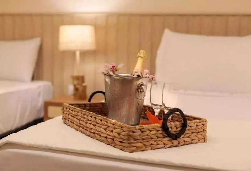 ホテル Pousada Humaita