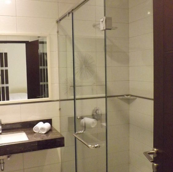 Hotel Puri Indah & Convention