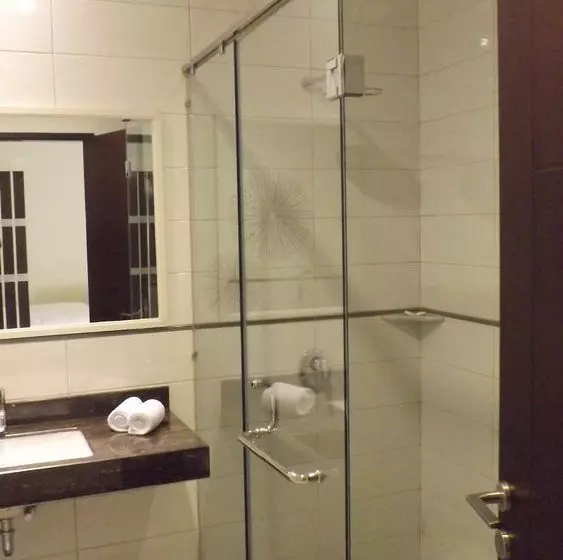 ホテル Puri Indah & Convention