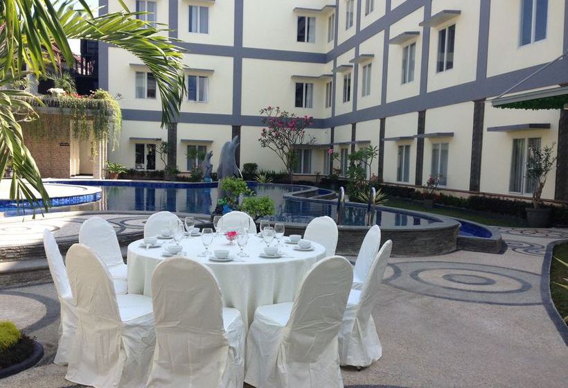 Hotel Puri Indah & Convention