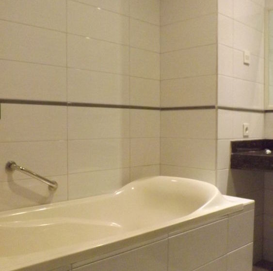 Hotel Puri Indah & Convention