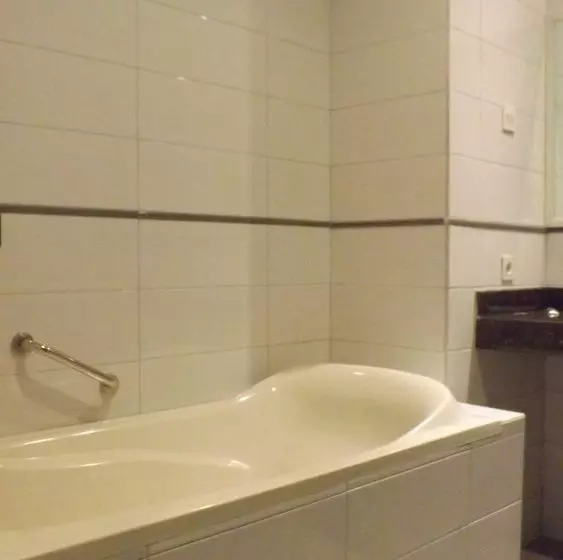 ホテル Puri Indah & Convention