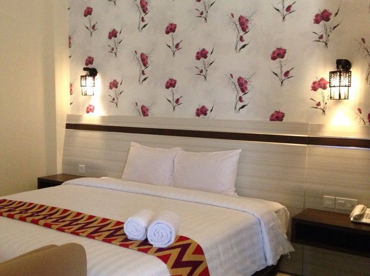 Hotel Puri Indah & Convention