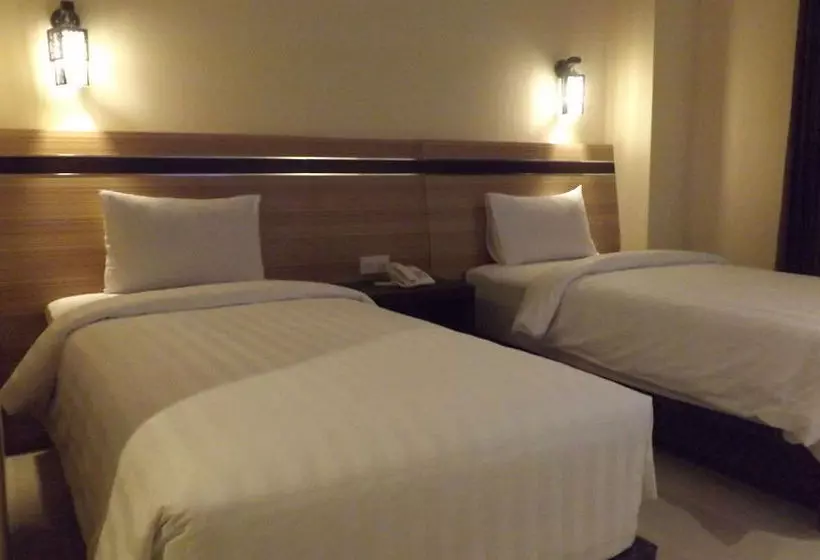 ホテル Puri Indah & Convention