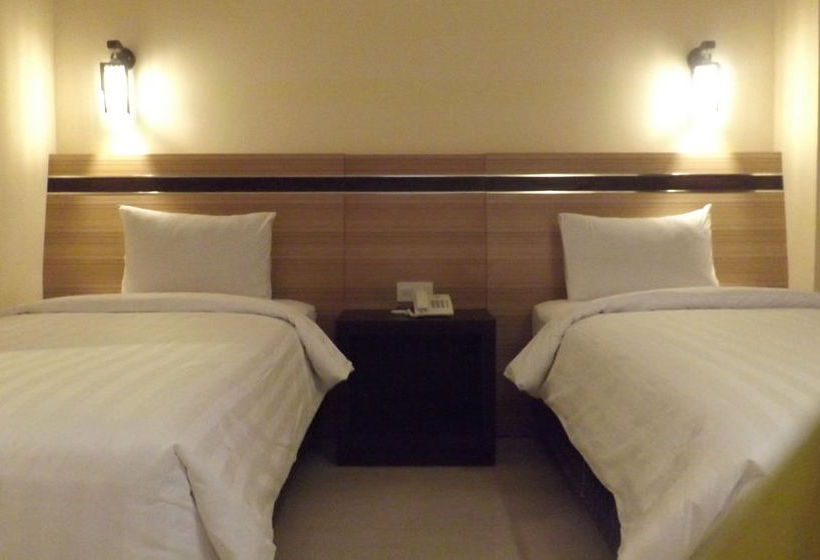 Hotel Puri Indah & Convention