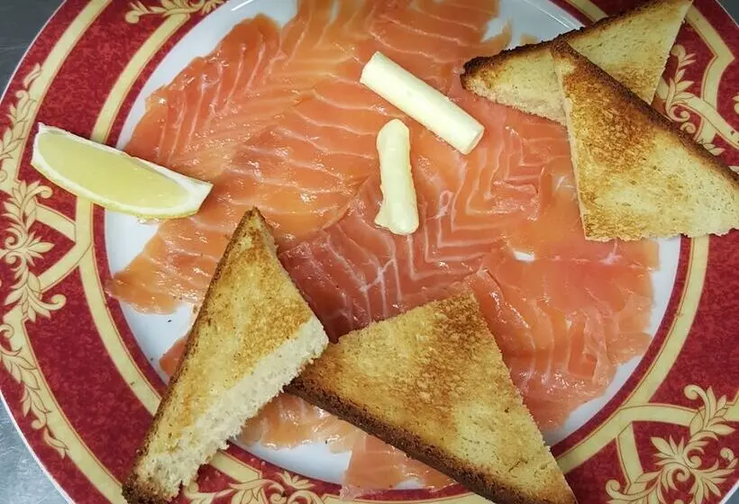 Отель Restaurant La Martiniere