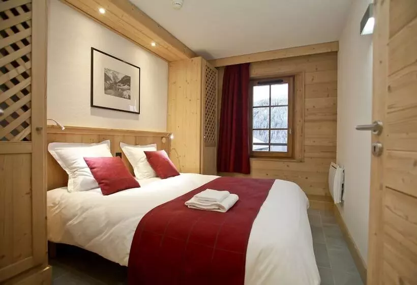 Hotel Résidence Prestige Odalys Les Fermes De Châtel