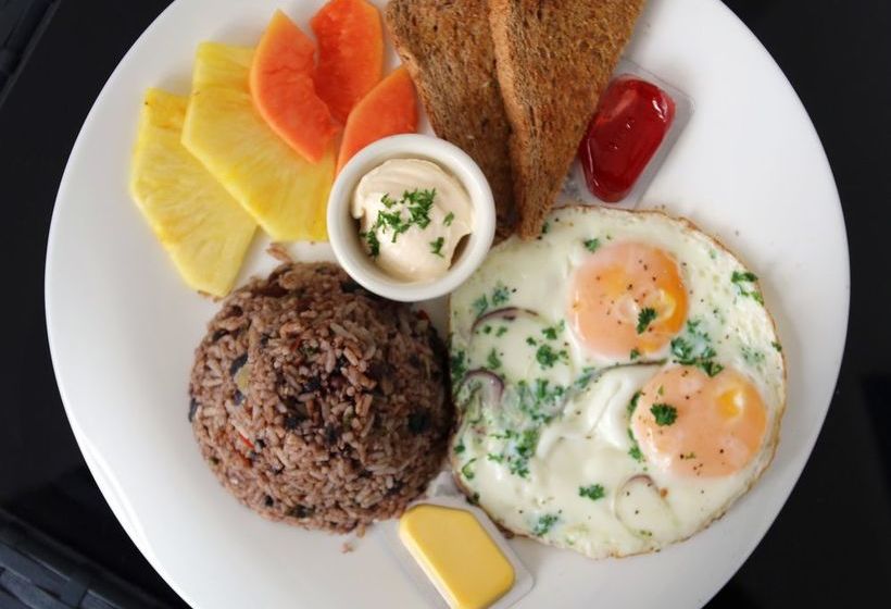 هتل Sky Penthouses 3br 3,5 Bth 6br 5,5bth At Oceano