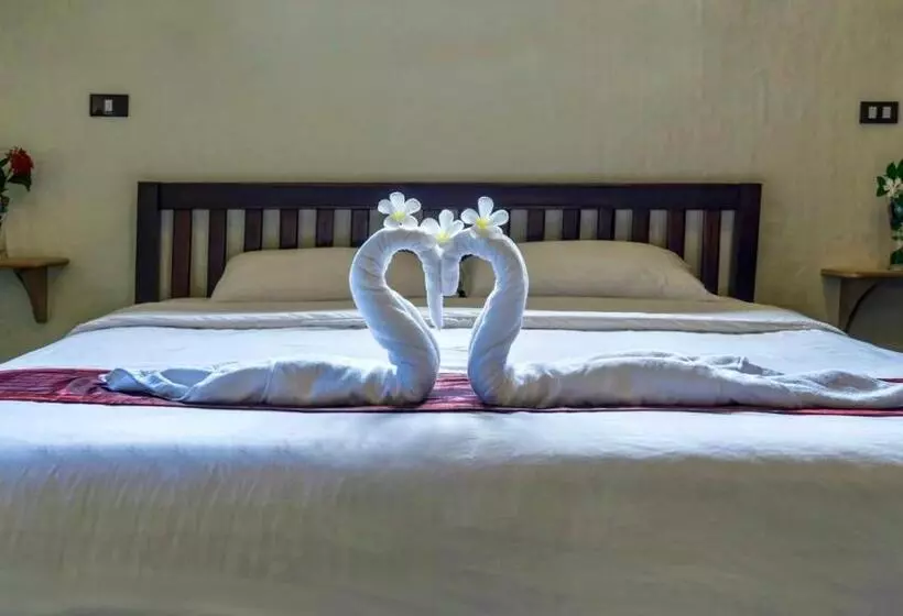 פנסיון Little Village Chiang Mai