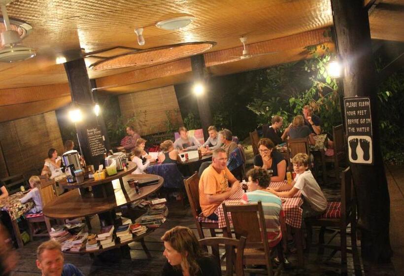 פנסיון Little Village Chiang Mai