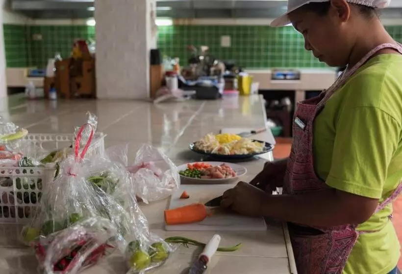 פנסיון Little Village Chiang Mai