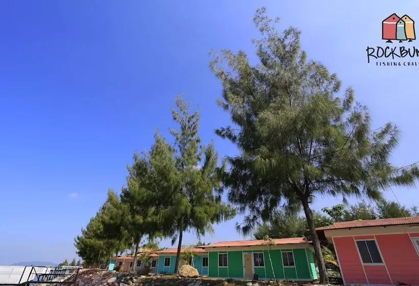 Rockbund Fishing Chalet