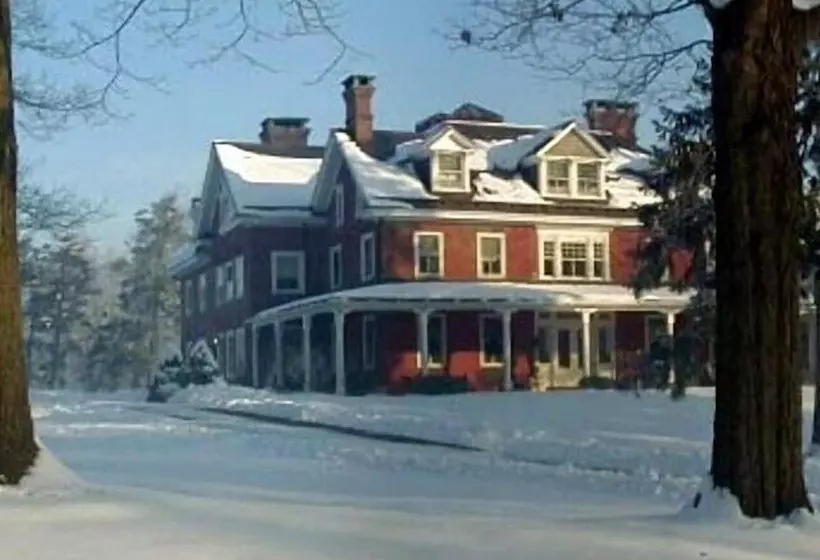 Aamiaismajoitus (B&B) Cameron Estate Inn & Restaurant