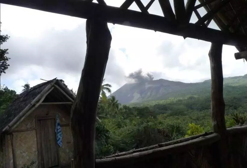 تختخواب و صبحانه Volcano Island Paradise