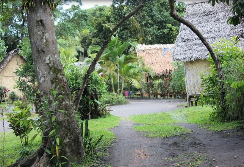 Bed and Breakfast Volcano Island Paradise