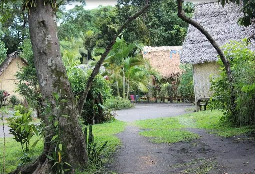 تختخواب و صبحانه Volcano Island Paradise