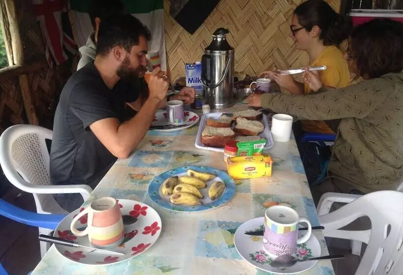 تختخواب و صبحانه Volcano Island Paradise